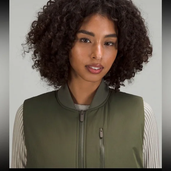Lululemon Long Insulated Bomber Vest - Picture 4 of 12